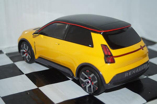 Otto renault 5 e-tech electric prototype 1/18 resin ot406