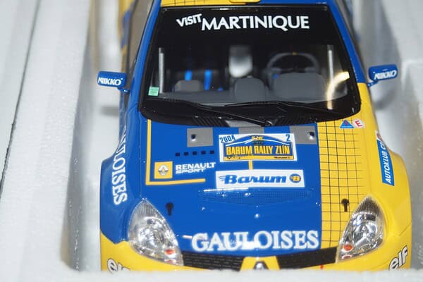 Otto renault clio rally 2004 1:18 ot1152