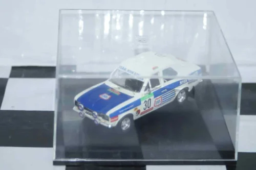 Trofeu ford escort mk1 rs2000 portugal 1977 #30 1:43rd 522