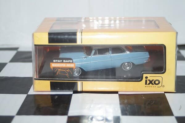 Ixo opel rekord p2 1961 blue / white clc360n diecast 1:43
