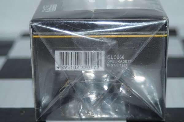 Ixo opel kadett / vauxhall astra mk1 5 door gte 1983 clc268 diecast 1:43