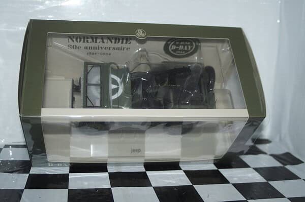 Norev willys jeep army 1944 d-day green 1:18 scale 189016
