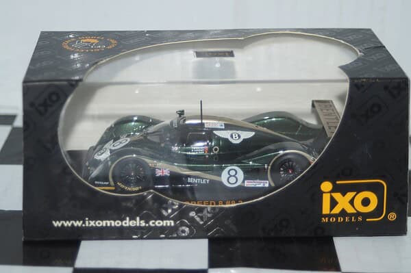 Bentley EXP Speed 8 Le Mans 2001 ミニカー Bentley Exp Speed 8 Le Mans Die Cast Race Car IXO 1/43 Scale Rare