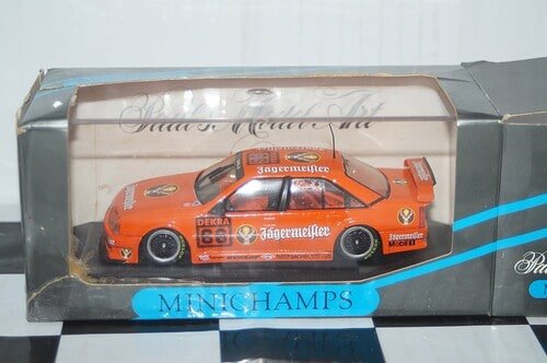 Minichamps opel omega 3000 #25 strycek dtm 1993 1:43 934012
