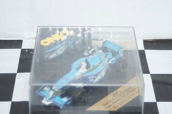 Onyx f1 pacific ford pr02 jean-denis deletraz 1:43rd ref 254