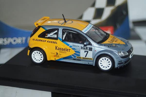 Schuco opel corsa super 1600 rallye c.schleimer 04830 1:43
