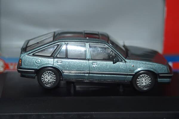 Vanguards dolomite sprint broadspeed va05303 1:43 scale