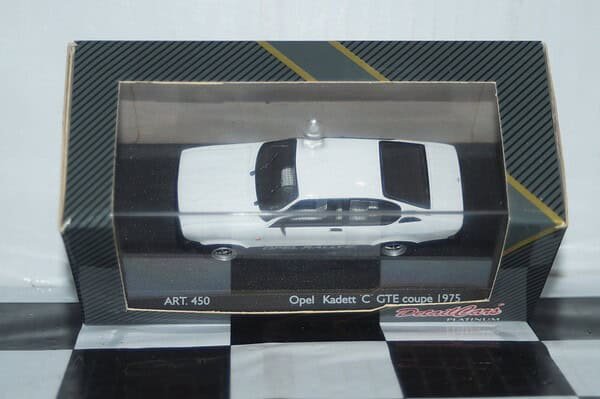 Detail cars ford taunus badew 1960 in silver 1:43 art185