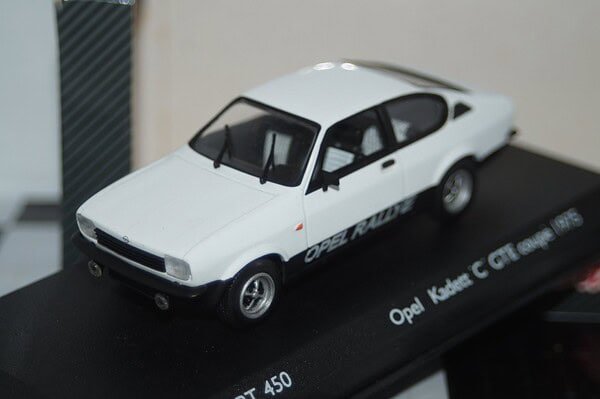 Detail cars ford taunus badew 1960 in silver 1:43 art185