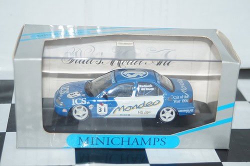 Minichamps ford mondeo v6 champion 1994 p.radisch 1:43 ref 430 948013