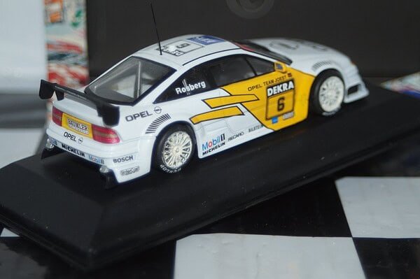 Minichamps opel calibra dtm 1994 joest racing k.rosberg 1:43 430 994106