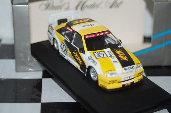 Minichamps opel omega 3000 team irmscher strycek 1:43 140121