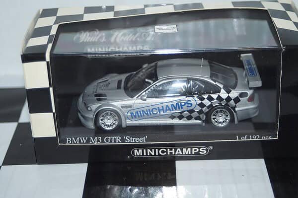 Minichamps bmw 318i adac tw-cup 1994 - a.burgstaller 1:43  430 942003