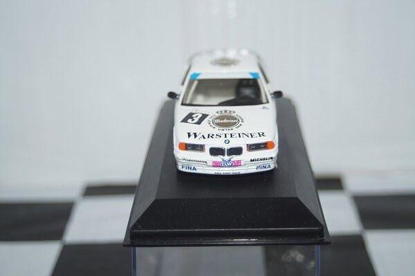 Minichamps bmw 318i adac tw-cup 1994 - a.burgstaller 1:43  430 942003