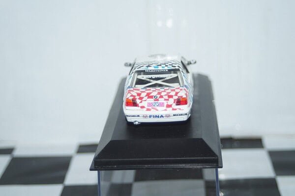 Minichamps bmw 318i adac tw-cup 1994 - a.burgstaller 1:43  430 942003