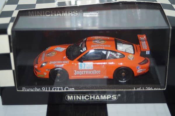 Minichamps porsche 911 gt3 24h daytona 2004 #8 ref 400 046213,1:43