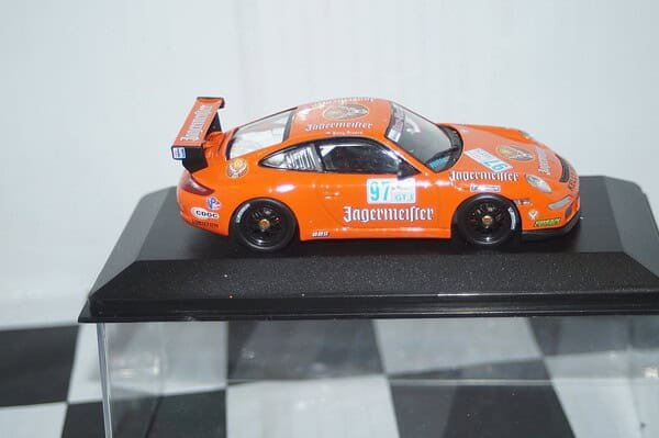 Minichamps porsche 911 gt3 24h daytona 2004 #8 ref 400 046213,1:43