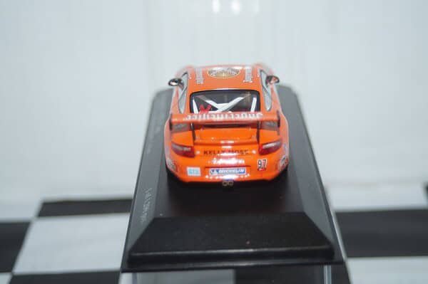 Minichamps porsche 911 gt3 24h daytona 2004 #8 ref 400 046213,1:43