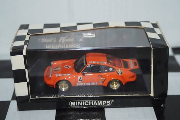 Minichamps porsche carrera rsr supersprint 1975 #4 ref 430 756904 1:43