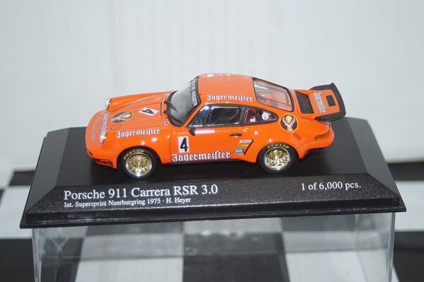 Minichamps porsche carrera rsr supersprint 1975 #4 ref 430 756904 1:43