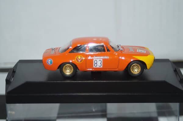 Progetto k alfa romeo gtaj 1300 jagermeister 1970 1:43 pk2037