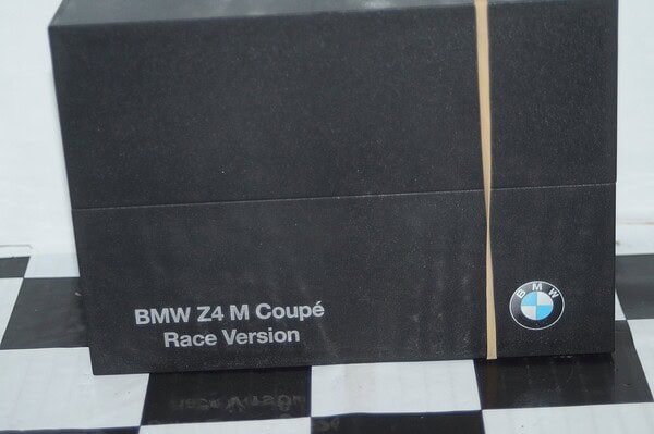 Minichamps bmw z4 m coupe race version 1:43 ref 80 42 04 34 439