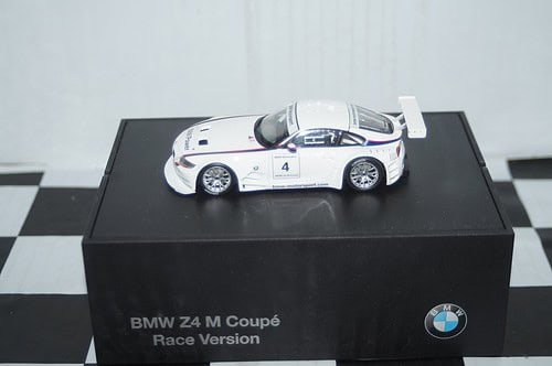 Minichamps bmw z4 m coupe race version 1:43 ref 80 42 04 34 439