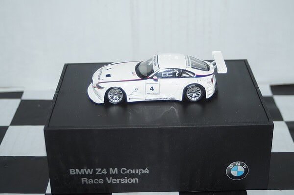 Minichamps bmw z4 m coupe race version 1:43 ref 80 42 04 34 439