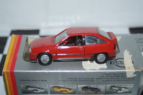 Gama opel vauxhall astra kadett mk2 gsi red 1196 in 1:43 scale
