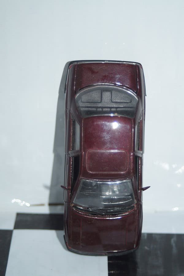Schabak ford orion in dark red 1:43 ref 1093