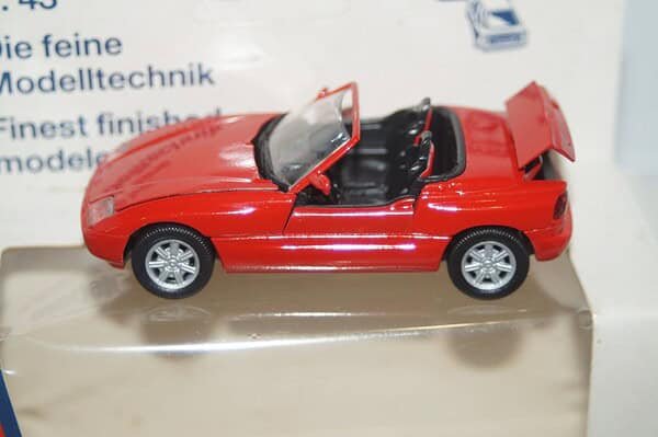 Schabak bmw z1 in red 1:43 ref 1160