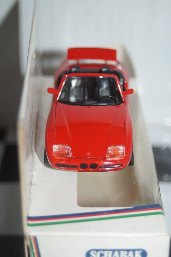 Schabak bmw z1 in red 1:43 ref 1160