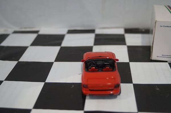 Schabak bmw z1 in red 1:43 ref 1160