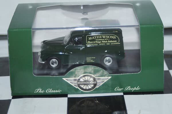 Oxford diecast morris 1000 van matthewsons in green 1:43rd ref sp161