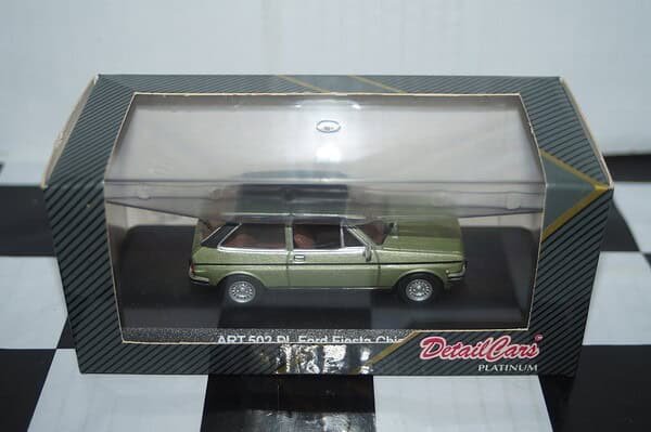 Detail cars ford fiesta ghia 1977 green 1:43 art502