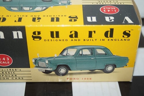 Vanguards ford 100e lichen green ref va21002