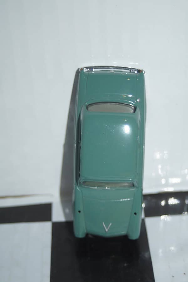 Vanguards ford 100e lichen green ref va21002