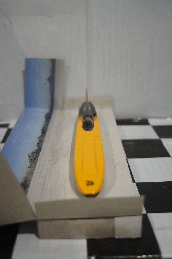 Ixo JCB DieselMax- fastest diesel vehicle  in 1:43 - Image 4