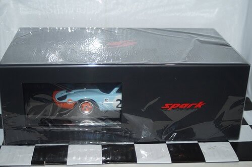 Spark Ford GT 40 Winner 12h Sebring 1969 #22 J.Ickx 1:18 Scale 18SE69 Resin