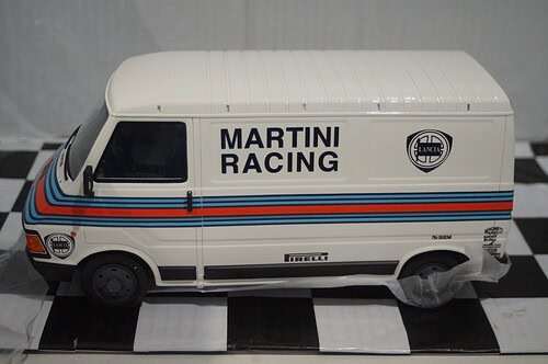 OTTO Fiat 242 Van & Lancia 037 #1 Rohrl GR.B Rally set  1:18 OT360