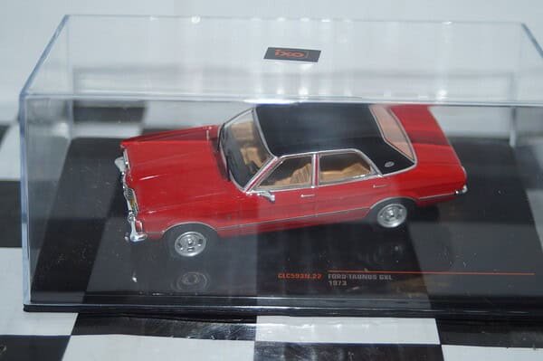 Ixo Ford Taunus GLX 1973 RED Diecast 1:43 CLC593N - Image 7