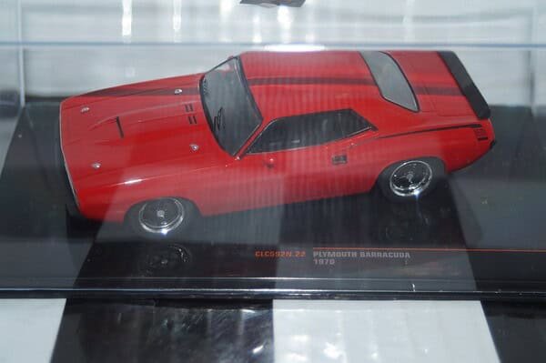 Ixo Plymouth Barracuda 1970 RED Diecast 1:43 CLC592N - Image 7