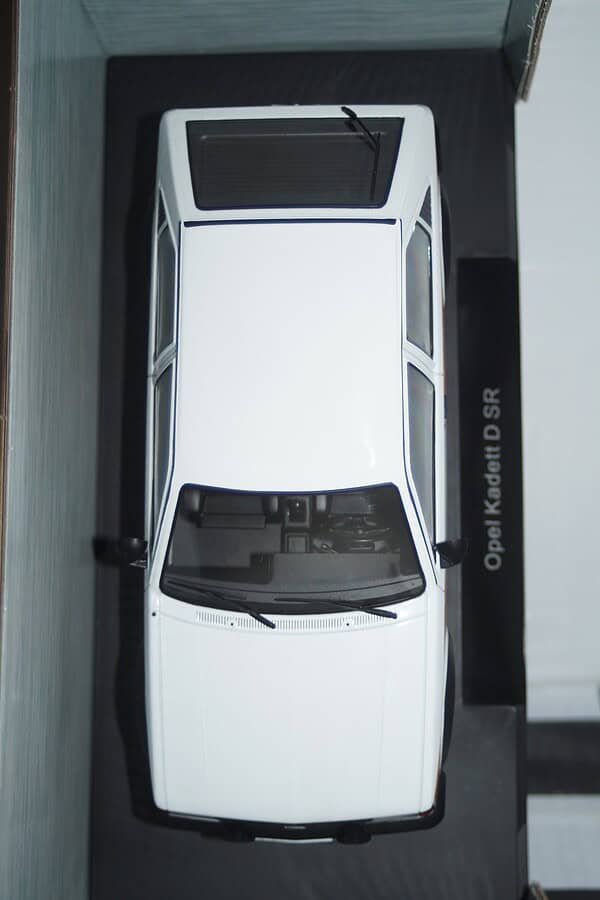 Model Car Group Opel Kadett D SR 1983 White MCG18534 1:18 - Image 3
