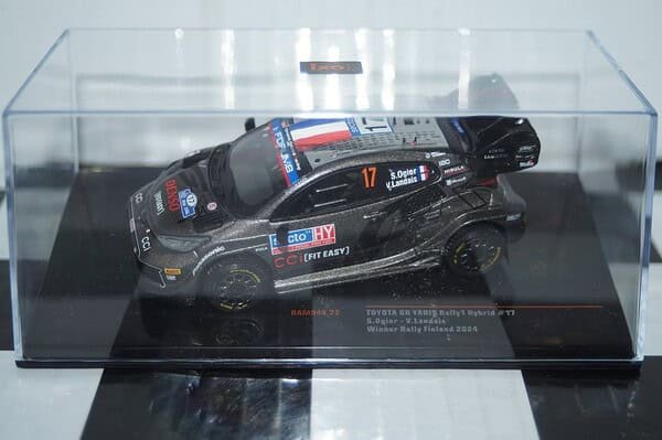 IXO Toyota GR Yaris Rally 1 Hybrid Winner Finland #17 2024 Ogier 1:43 RAM945.22 - Image 7