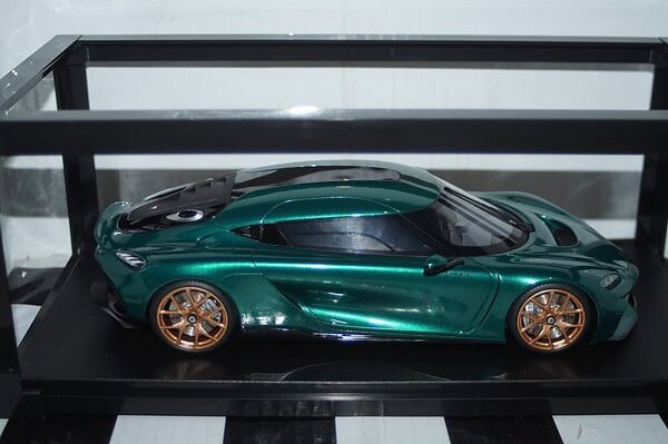 GT Spirit Koenigsegg Gemera green 1:18 Resin GT888 - Image 6