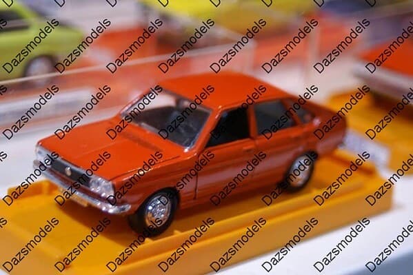 Schuco VW Passat Hatch 1:43 scale diecast 301 614