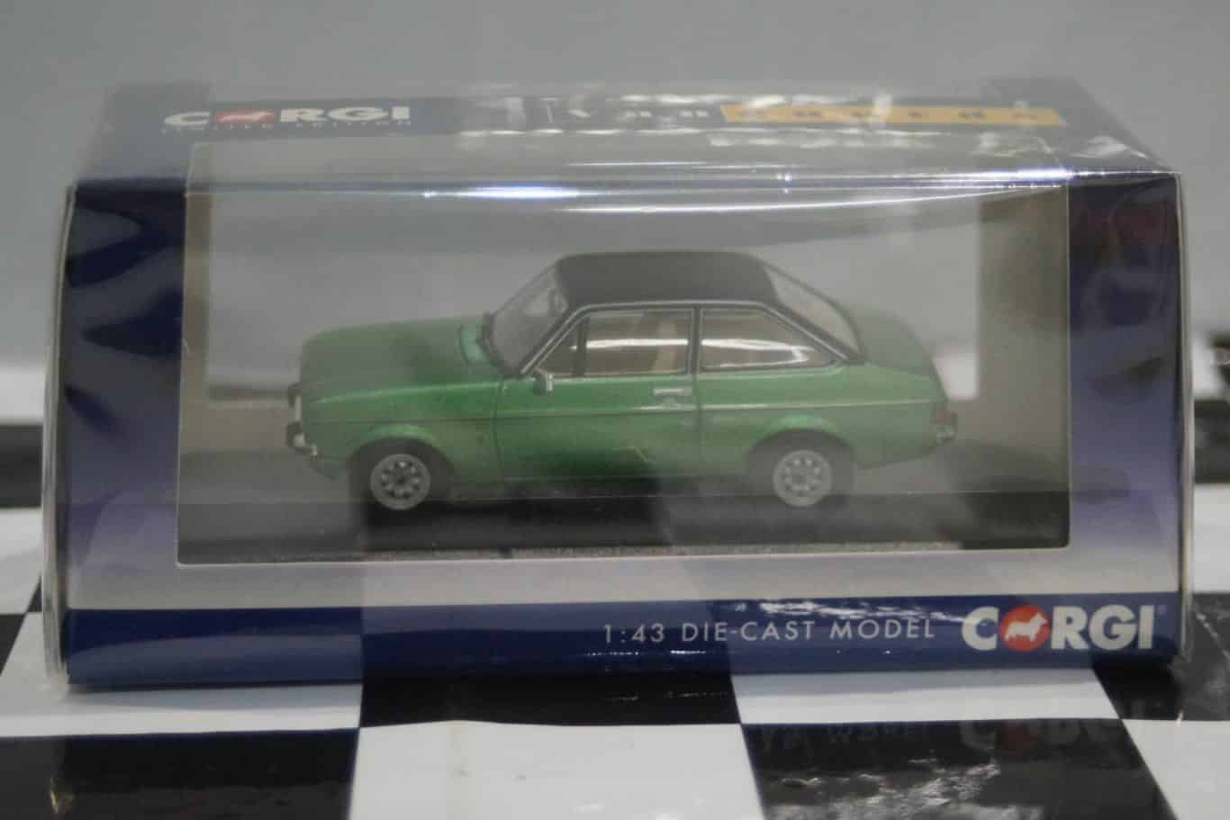 Vanguards ford escort mk2 1.3 ghia green va12618 1:43 scale