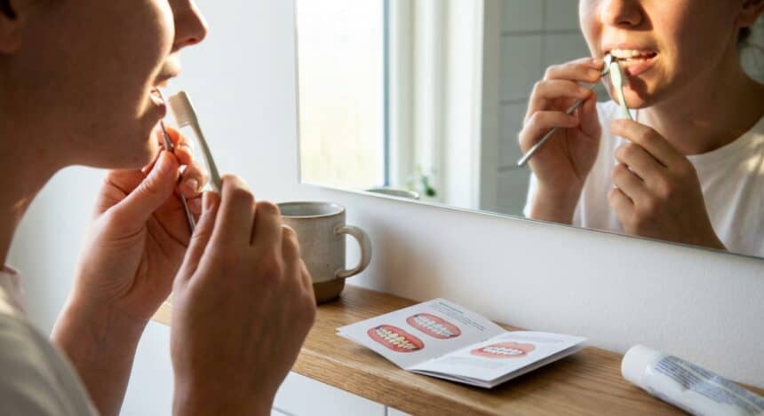 Signs of Gum Disease: Home Checklist for 2026 Signs of Gum Disease: Home Checklist for 2026