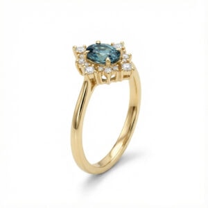 טבעת ספיר בחיתוך אובל