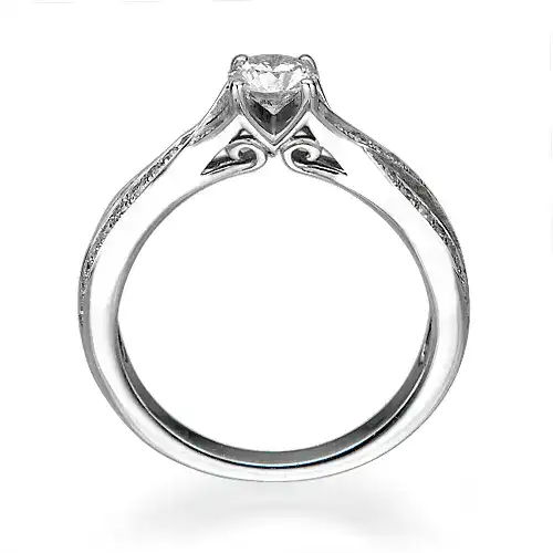 טבעת אירוסין מעוצבת עם טוויסט